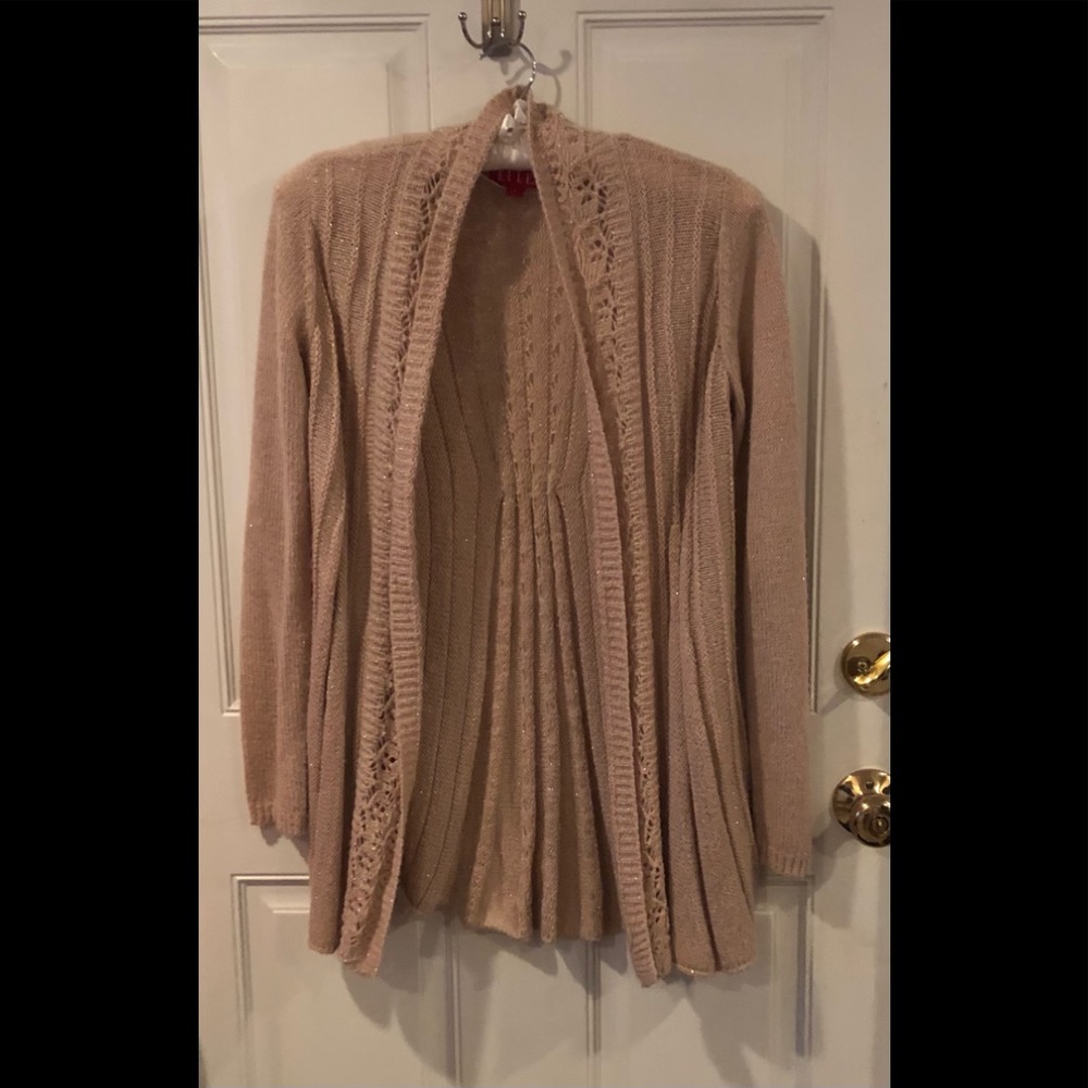$5 sale on select items from my closet! Elle very soft pink tunic sweater-Size S